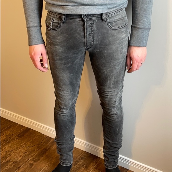 Men’s Diesel jeans - Picture 6 of 7